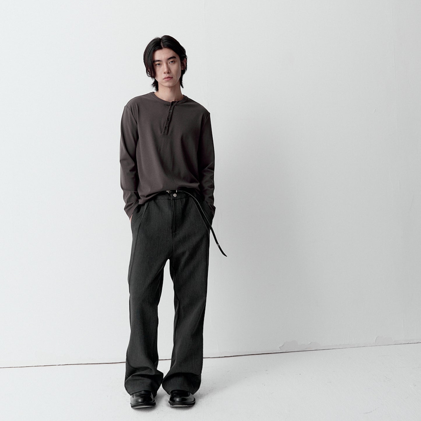 Structure leather patchwork trousers