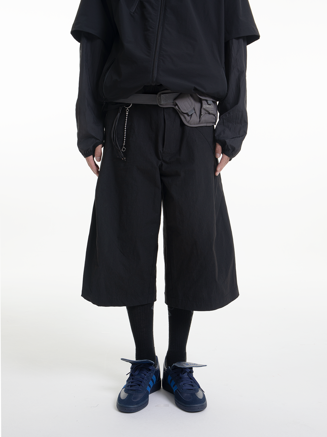 Loose Fit Cropped Trouser