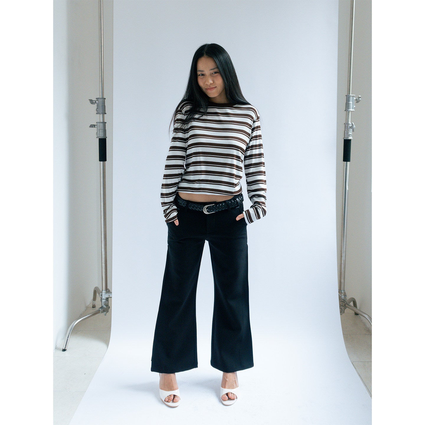 Wide neck striped long-sleeved T-shirt