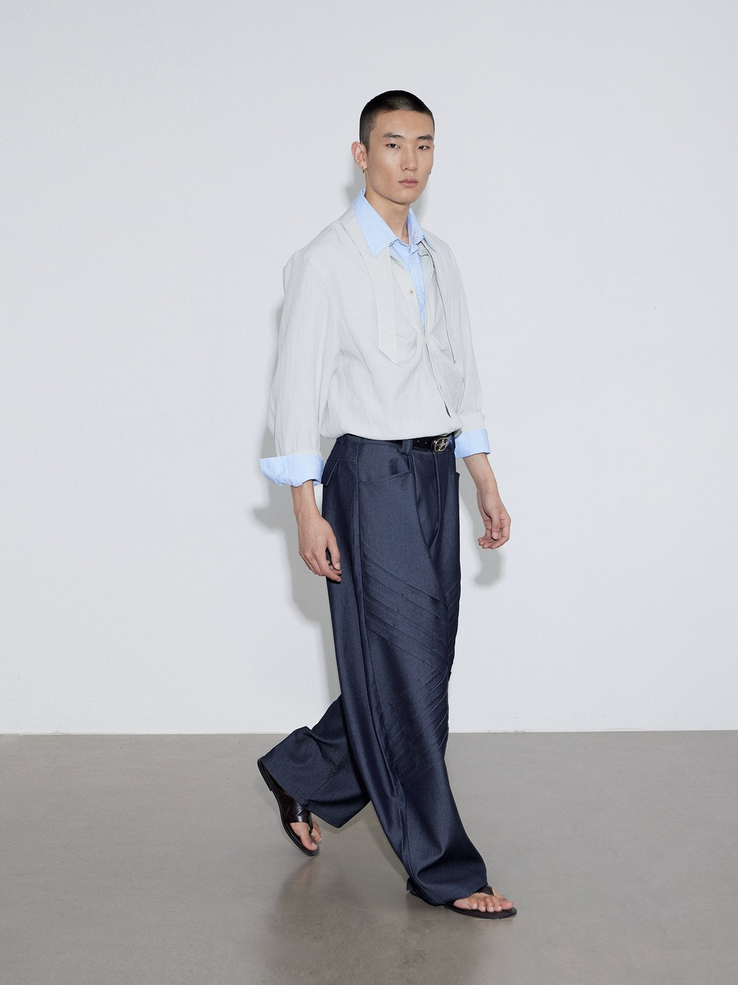 Scimitar Pleated 3D Cut Trouser