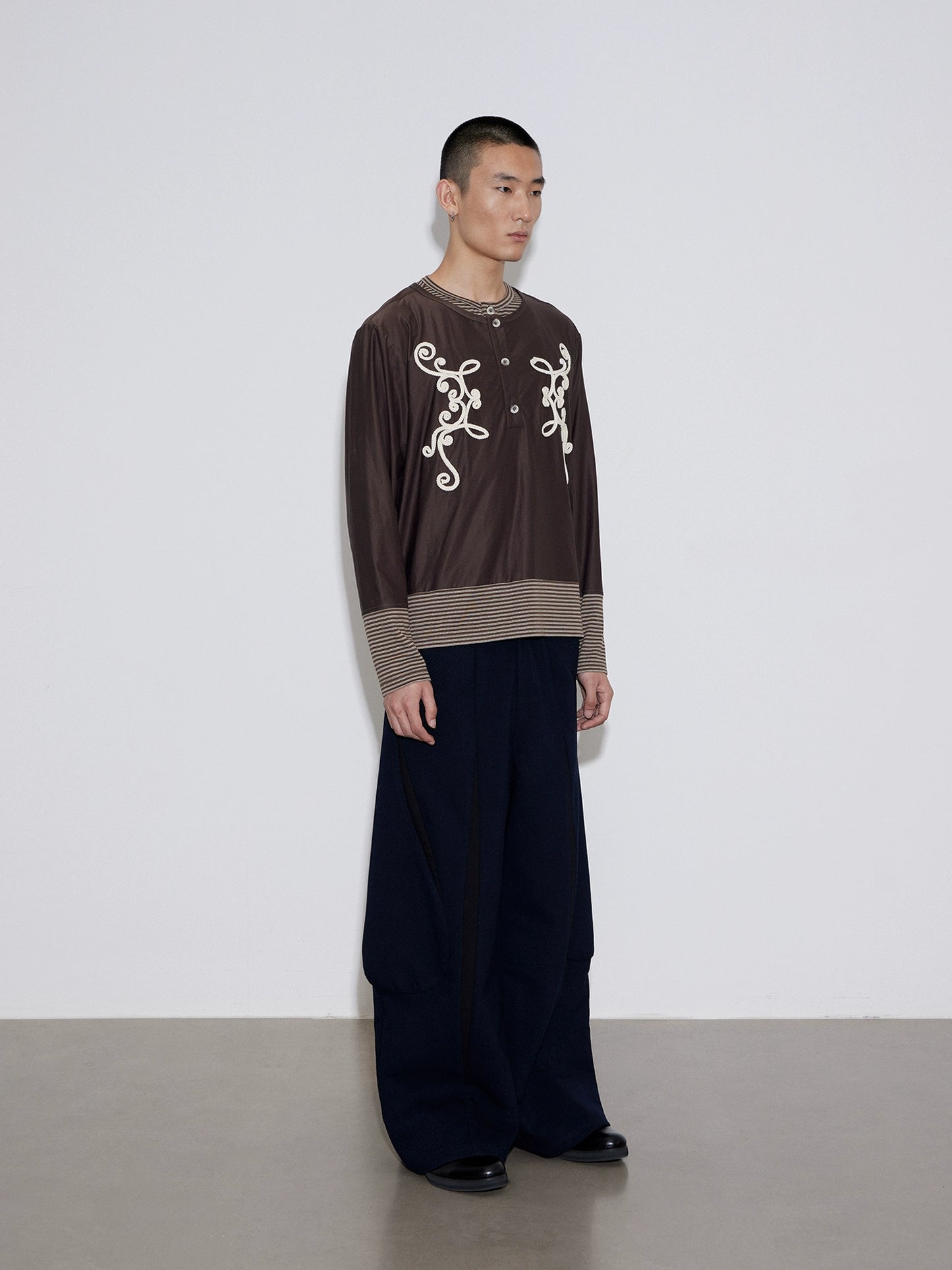 Stripe Fake layered Long Sleeve vintage embroidered T-shirt