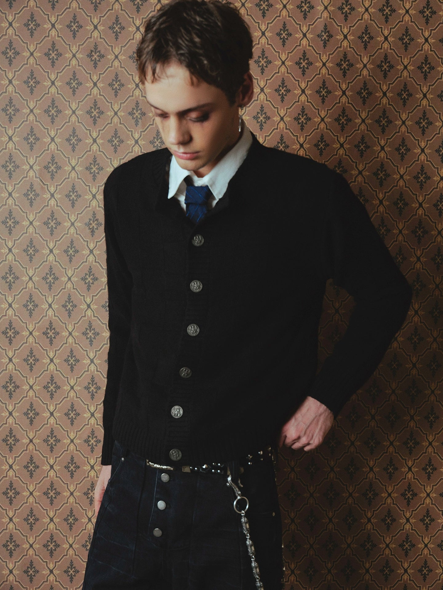 Wool Check Metal Buckle Crew Neck Knit Cardigan