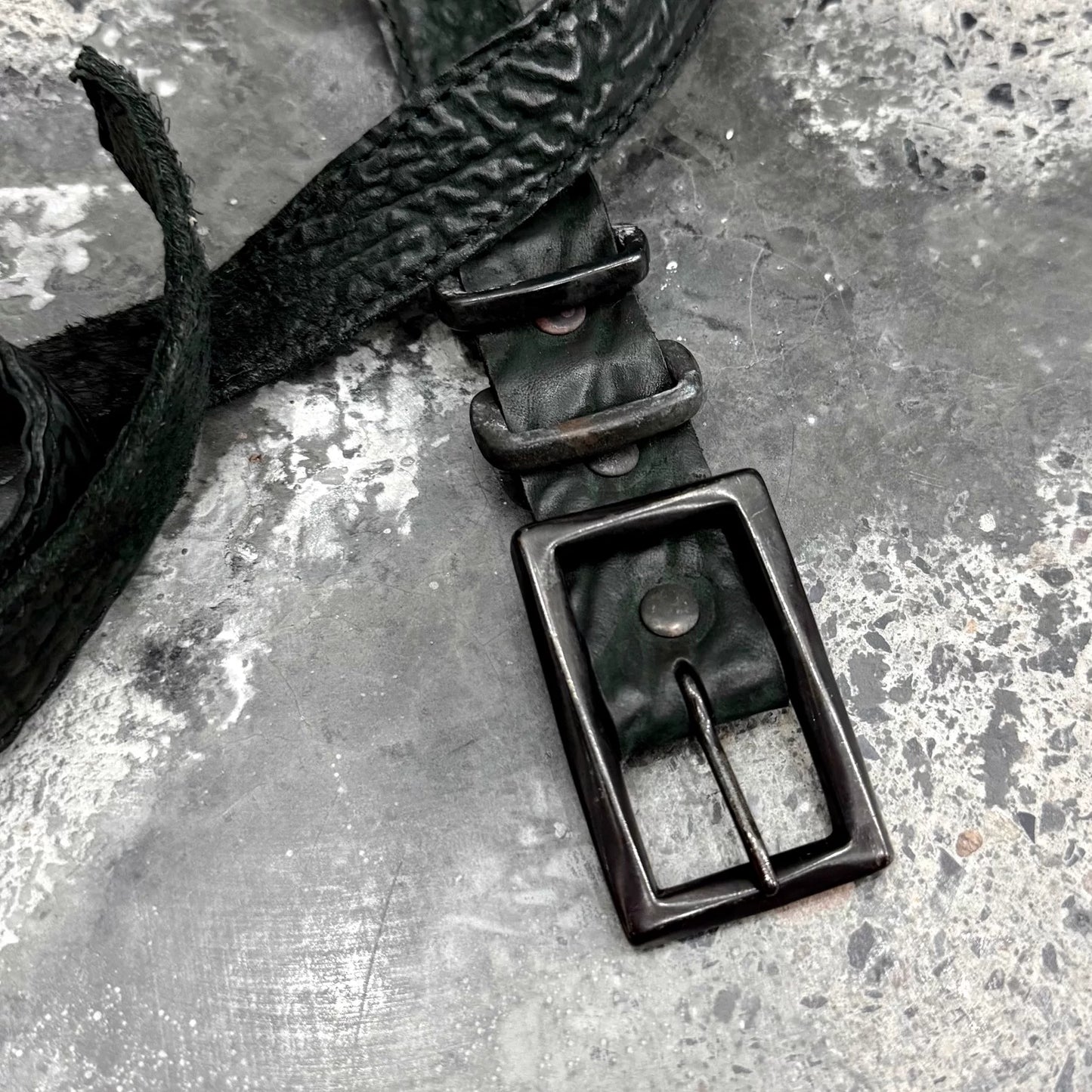 Horse leather dark copper buckle belt