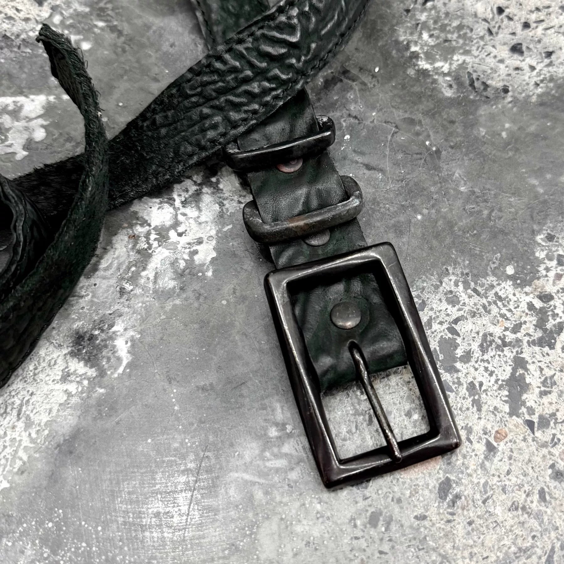 Horse leather dark copper buckle belt