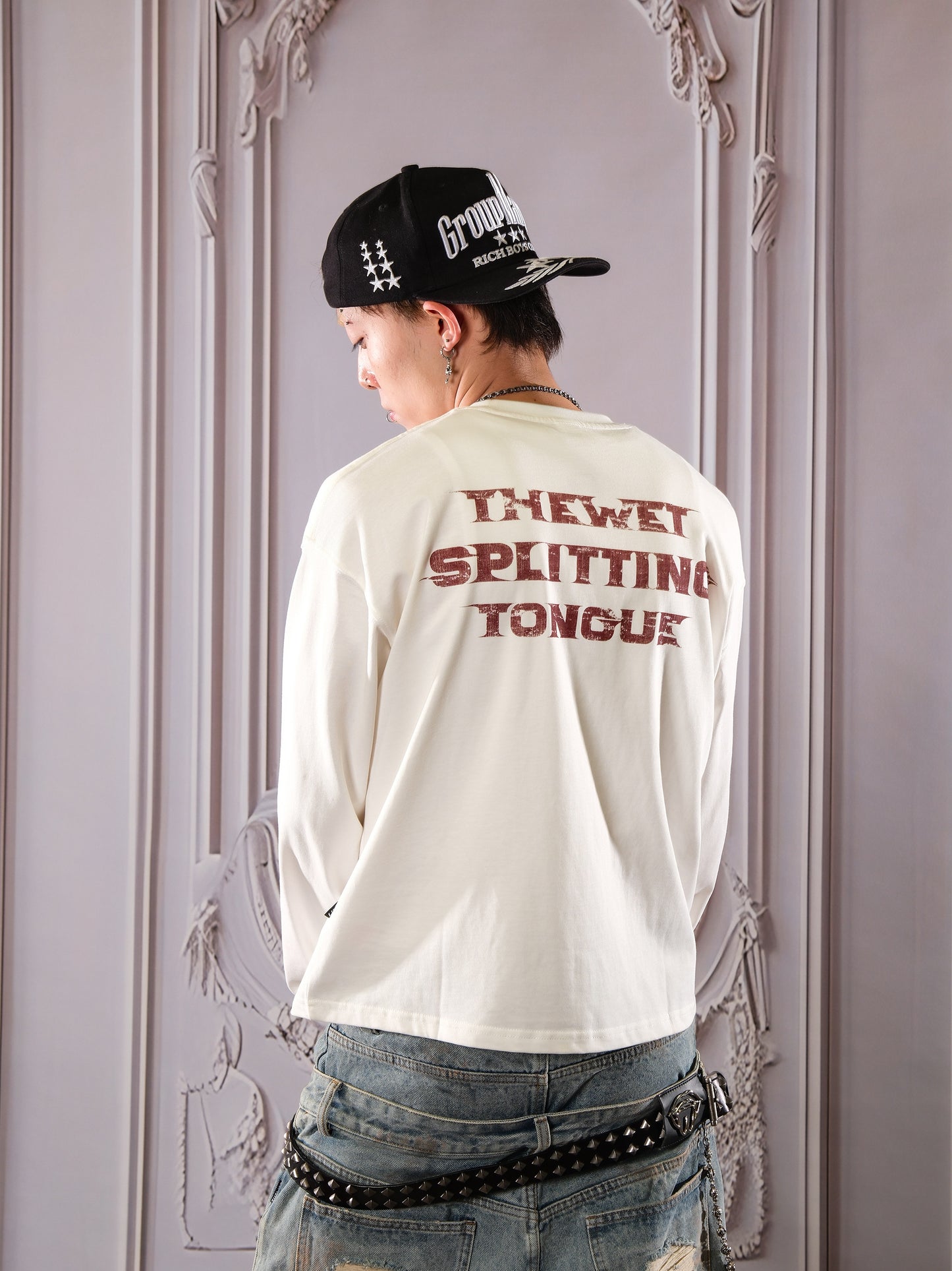 Tongue Spoof Distressed T-shirt