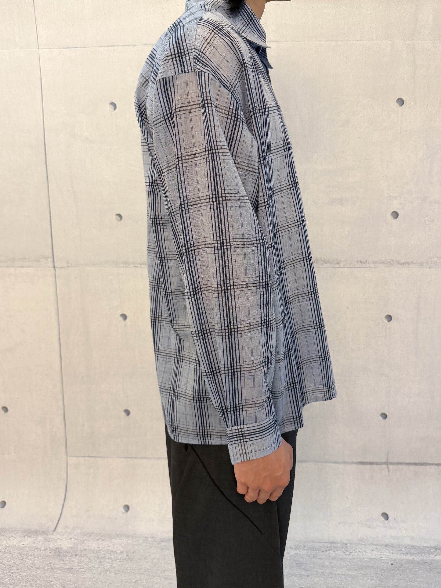 Plaid cut pocket long sleeve shirt