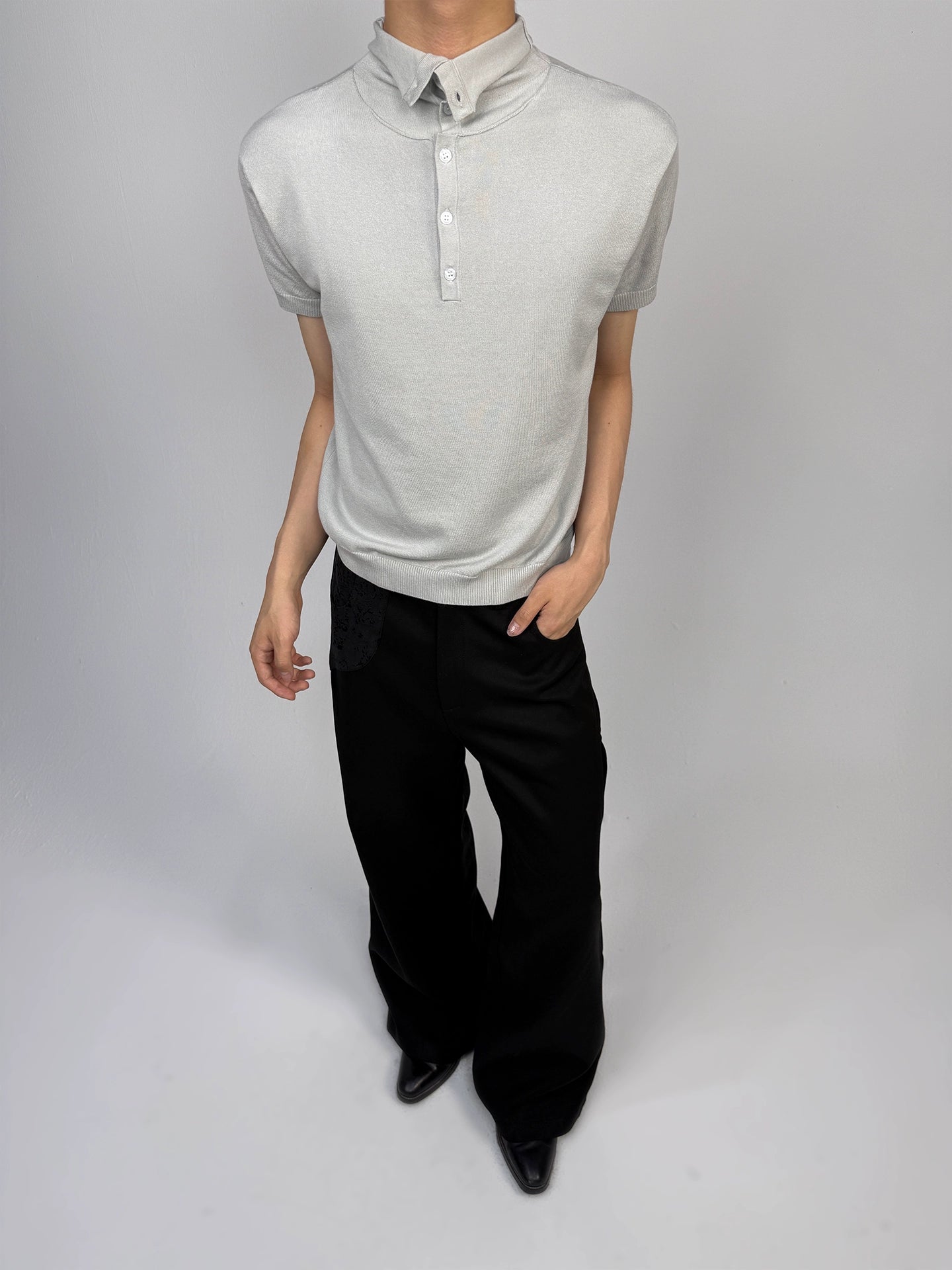 "Accumulation" layered collar Short Sleeve T-Shirt
