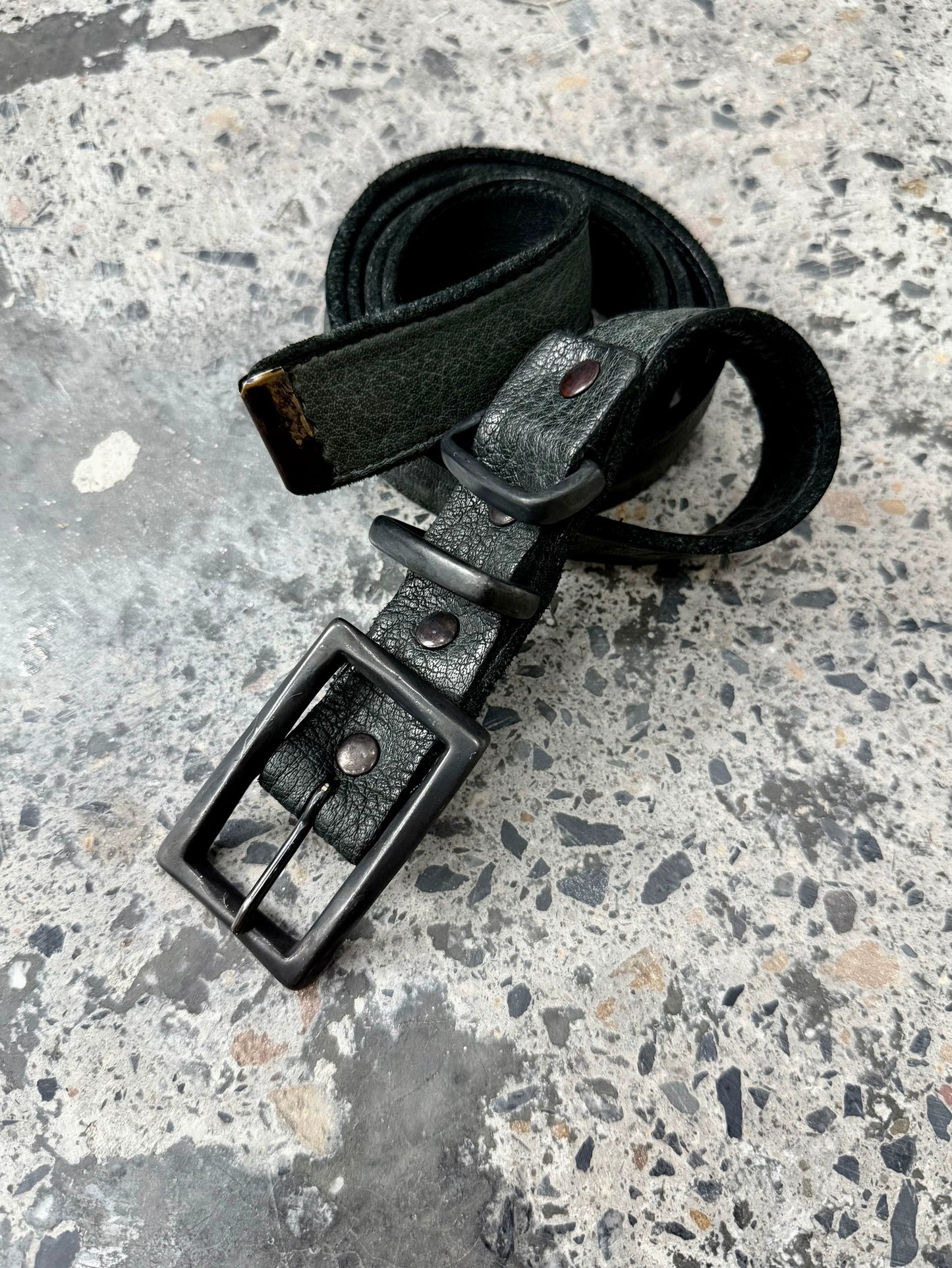 niddeguepes Vintage distressed copper buckle belt