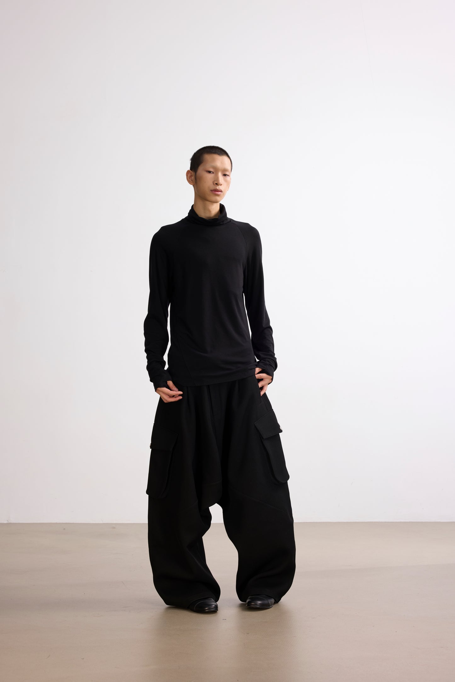 Wool high-neck "mask" Knit