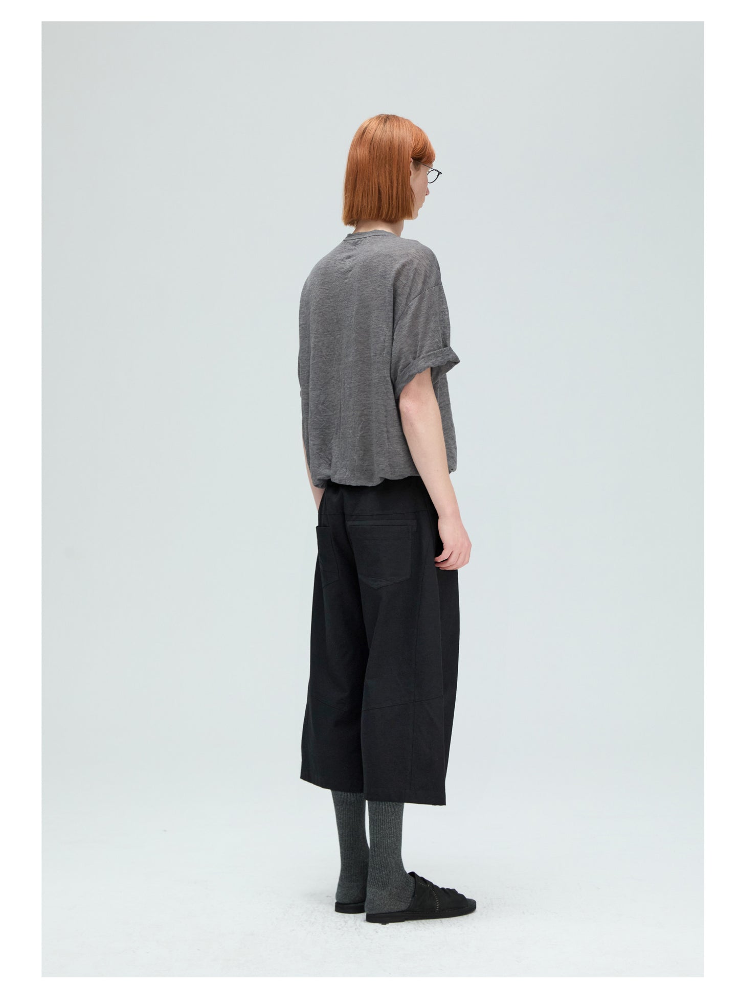 Straight-leg cropped shorts