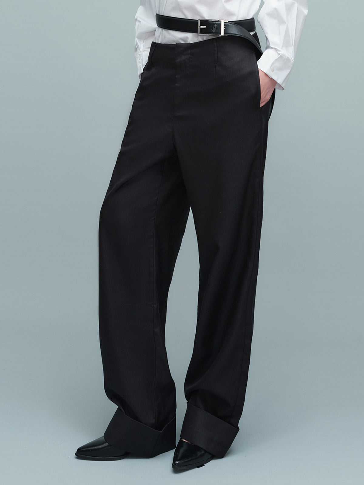 Slim-fit waistless hemmed dress pants