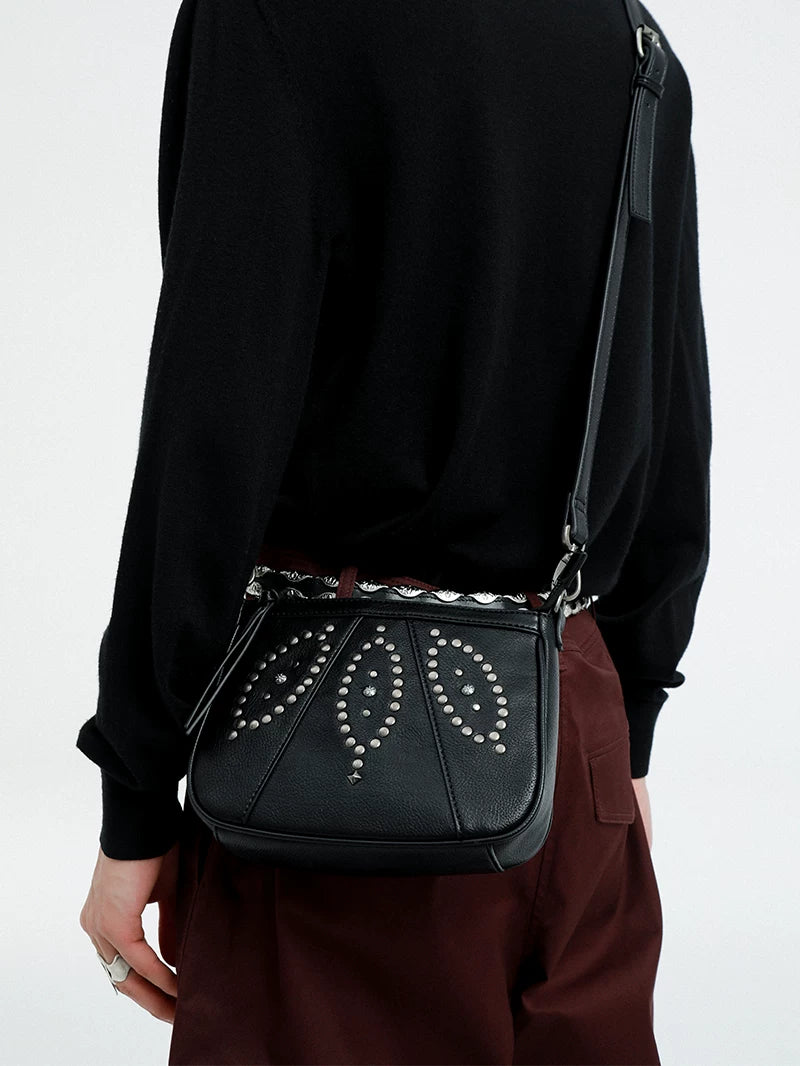 Handmade stud pattern shoulder bag