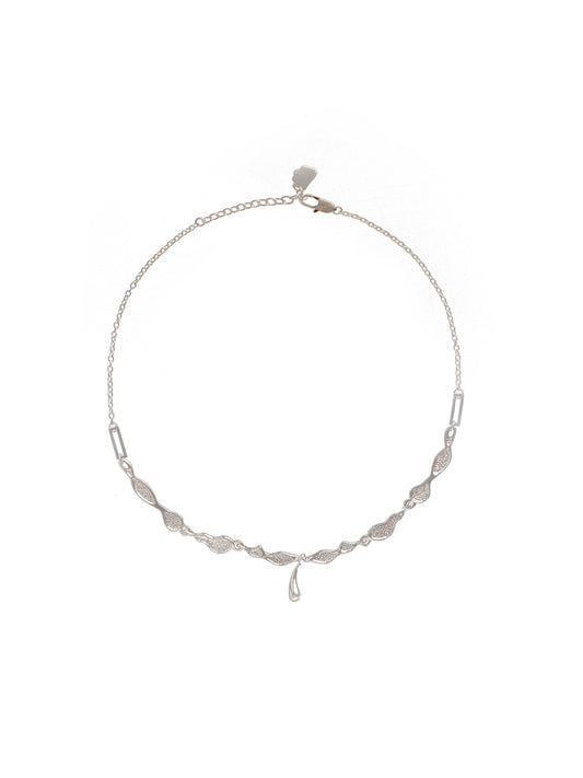 "dew" Hollow moonstone necklace