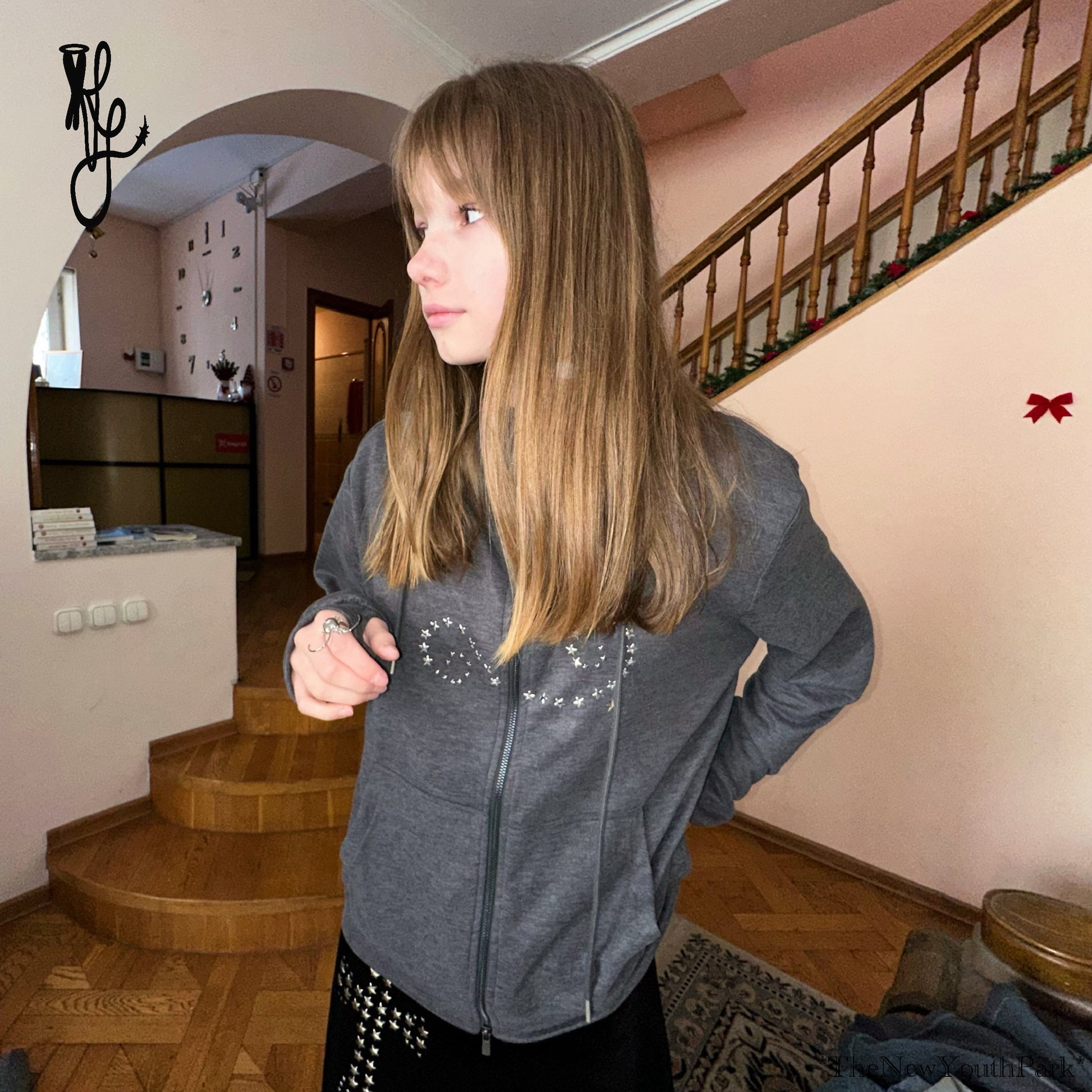 *TheNewYouthPark* Angel gray zip hoodie