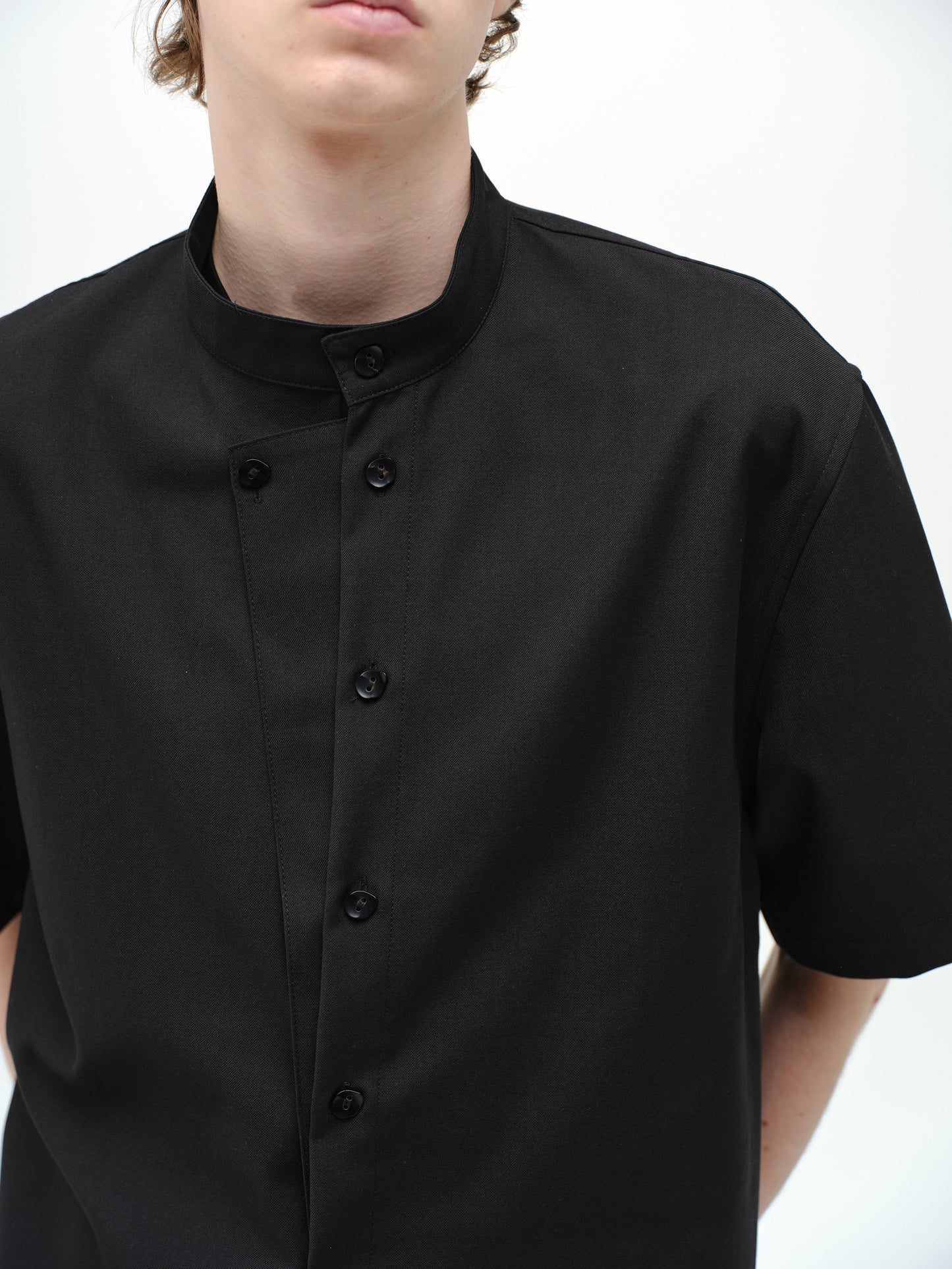 Double placket shaped short sleeve shirt