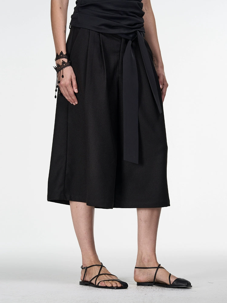 Ribbon pleated Shorts