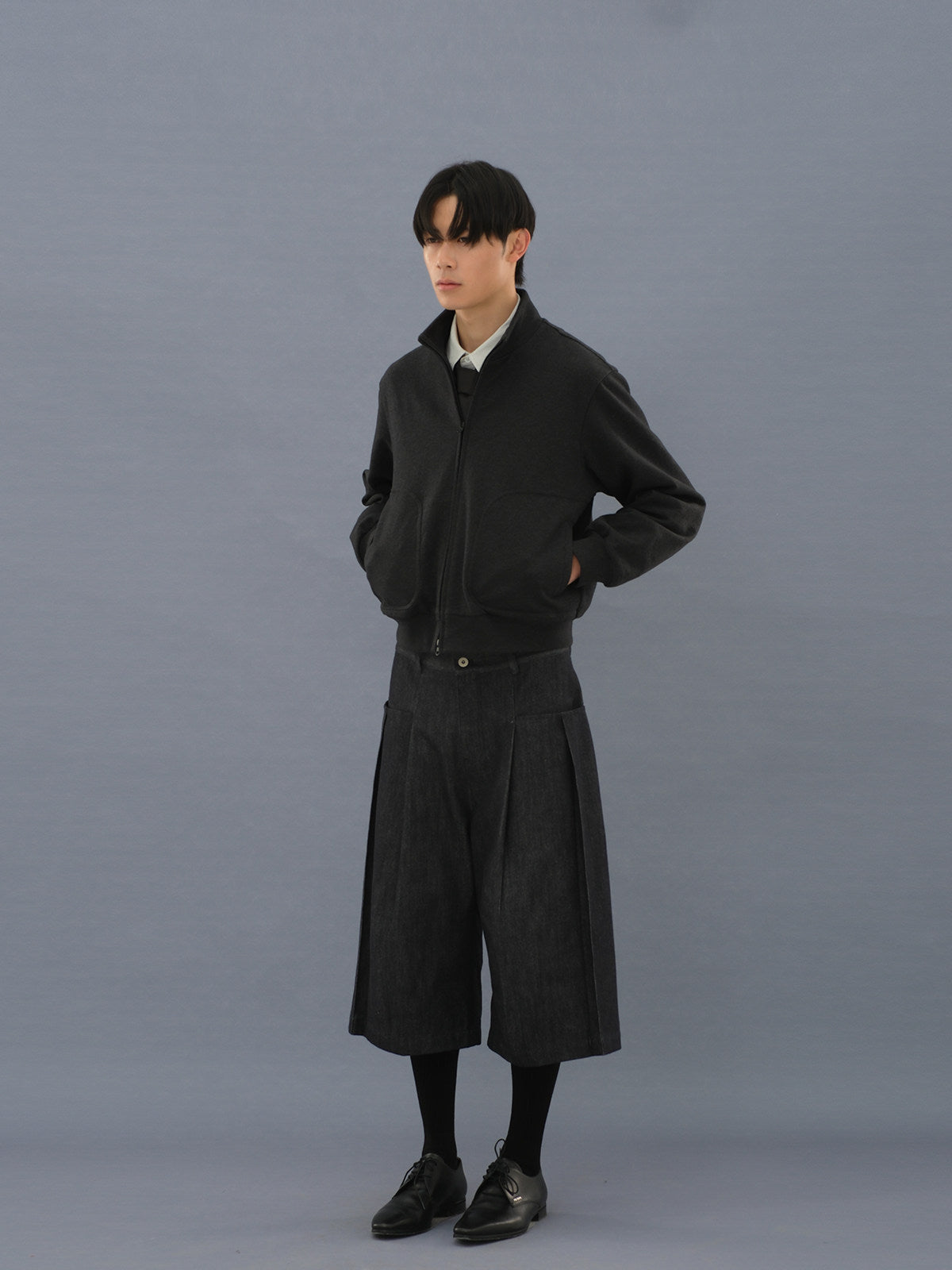 Fitted sweatshirt jacket