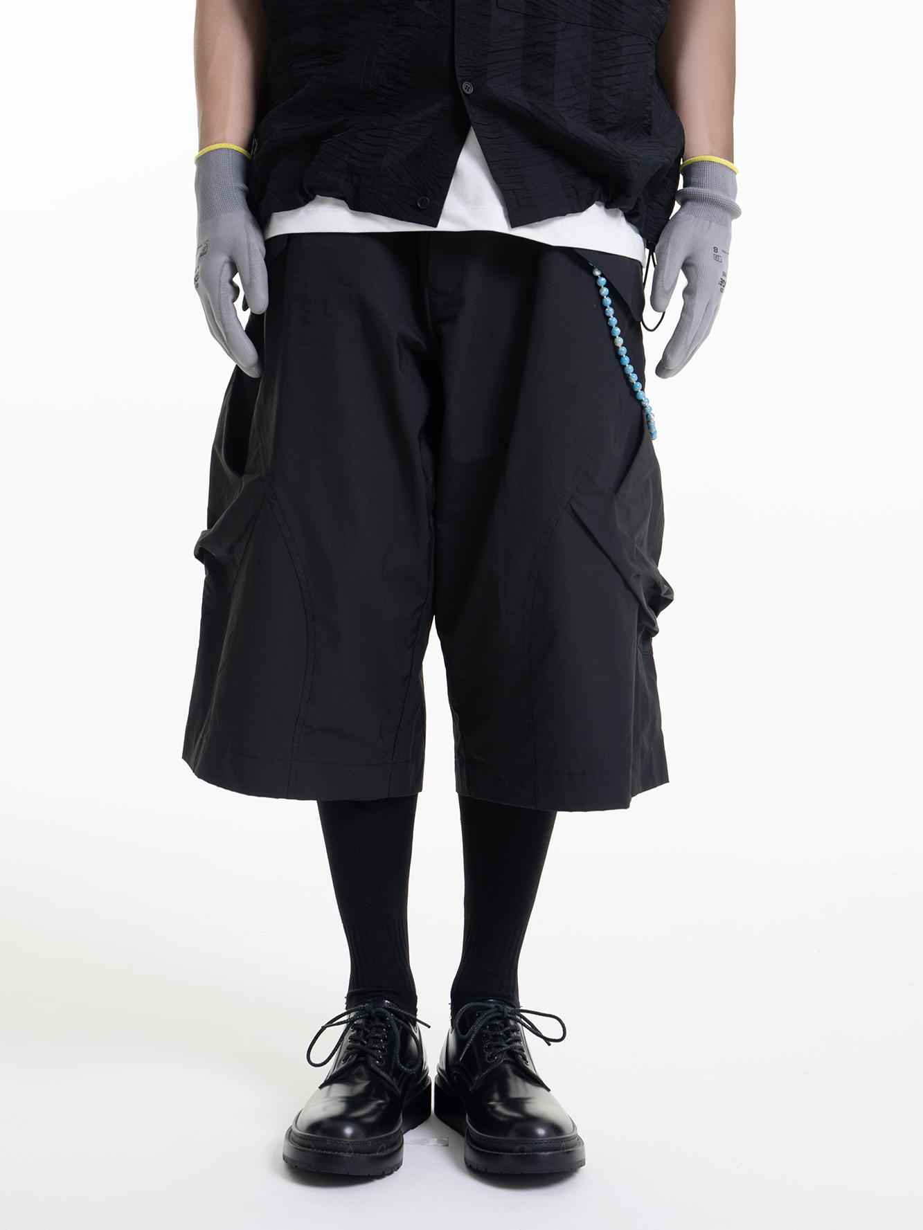 Sculpted Patch Pocket Shorts