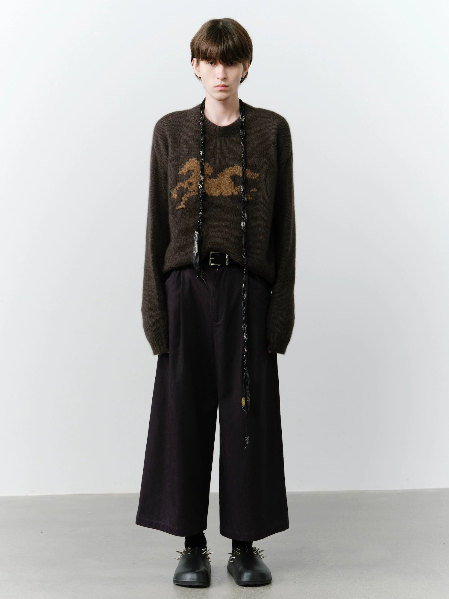 Cunky Stitch Pony Crew neck Knit