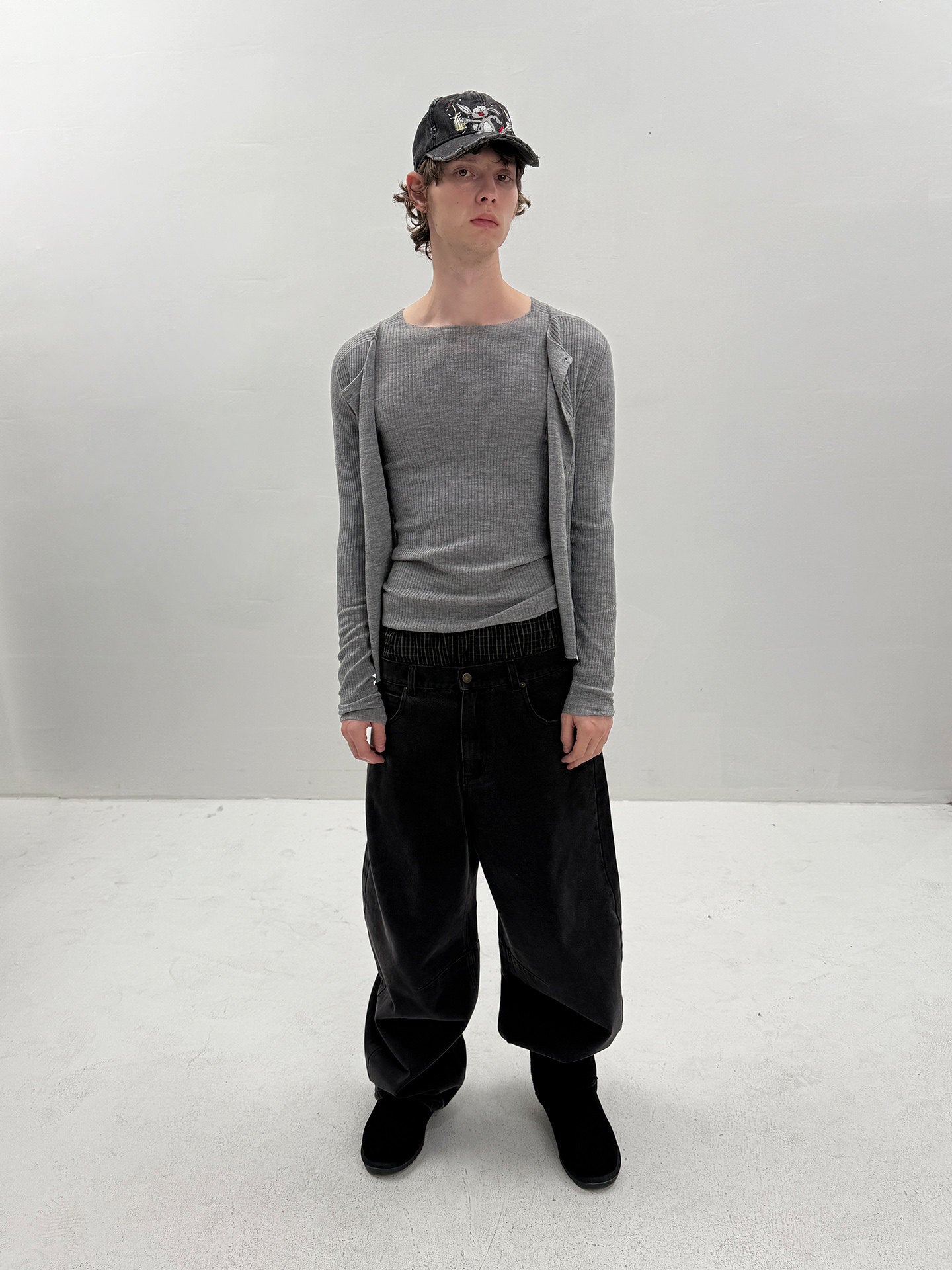 Layered crew neck long sleeve T-shirt