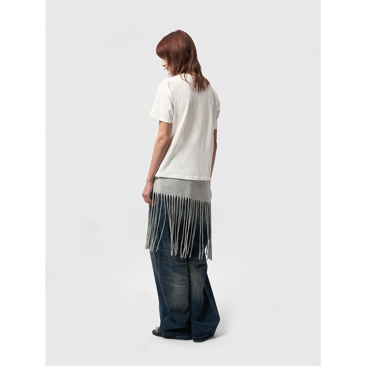 Aged white linen cotton short-sleeved printed T-shirt