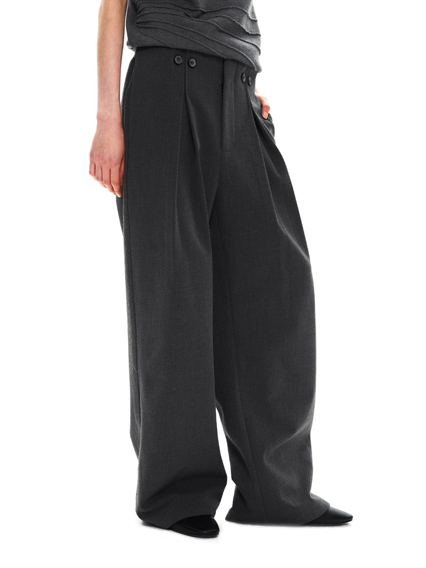 Mirror pleated straight-leg trousers