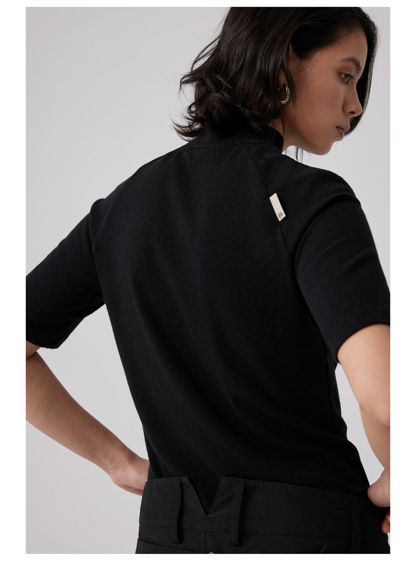 Slub knit slim turtleneck T-shirt