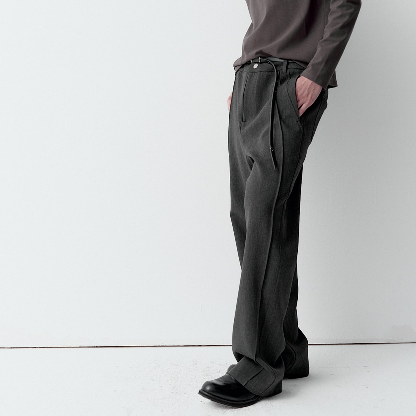 Structure leather patchwork trousers