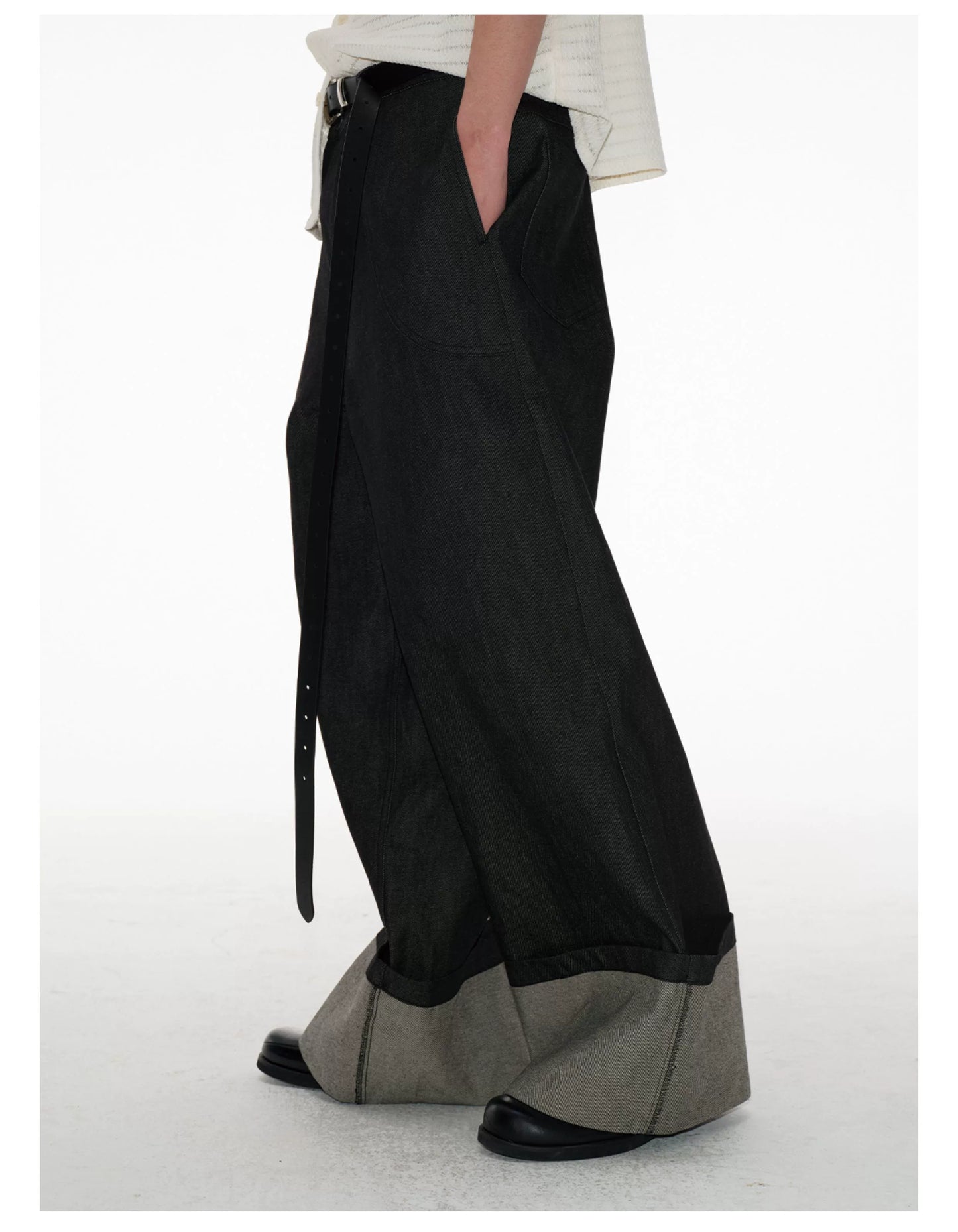 Mid-rise Wide Leg Cow Jeans