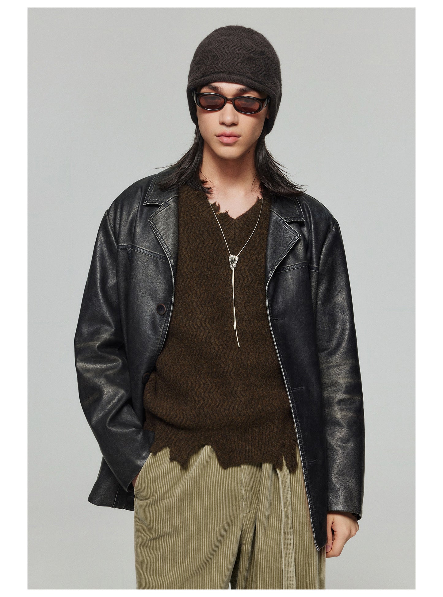 Button-up trim stacked wool knit beanie