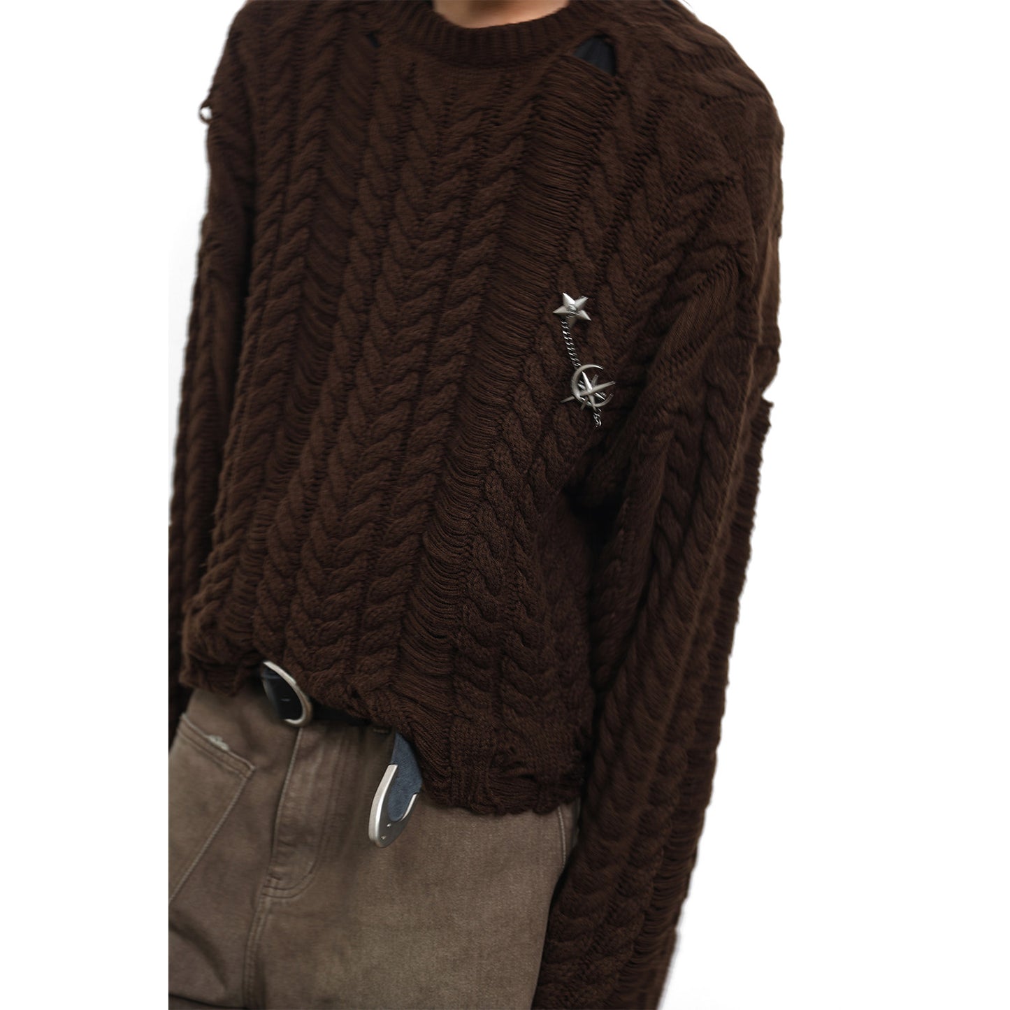 Brooch Cable Coarse Knit