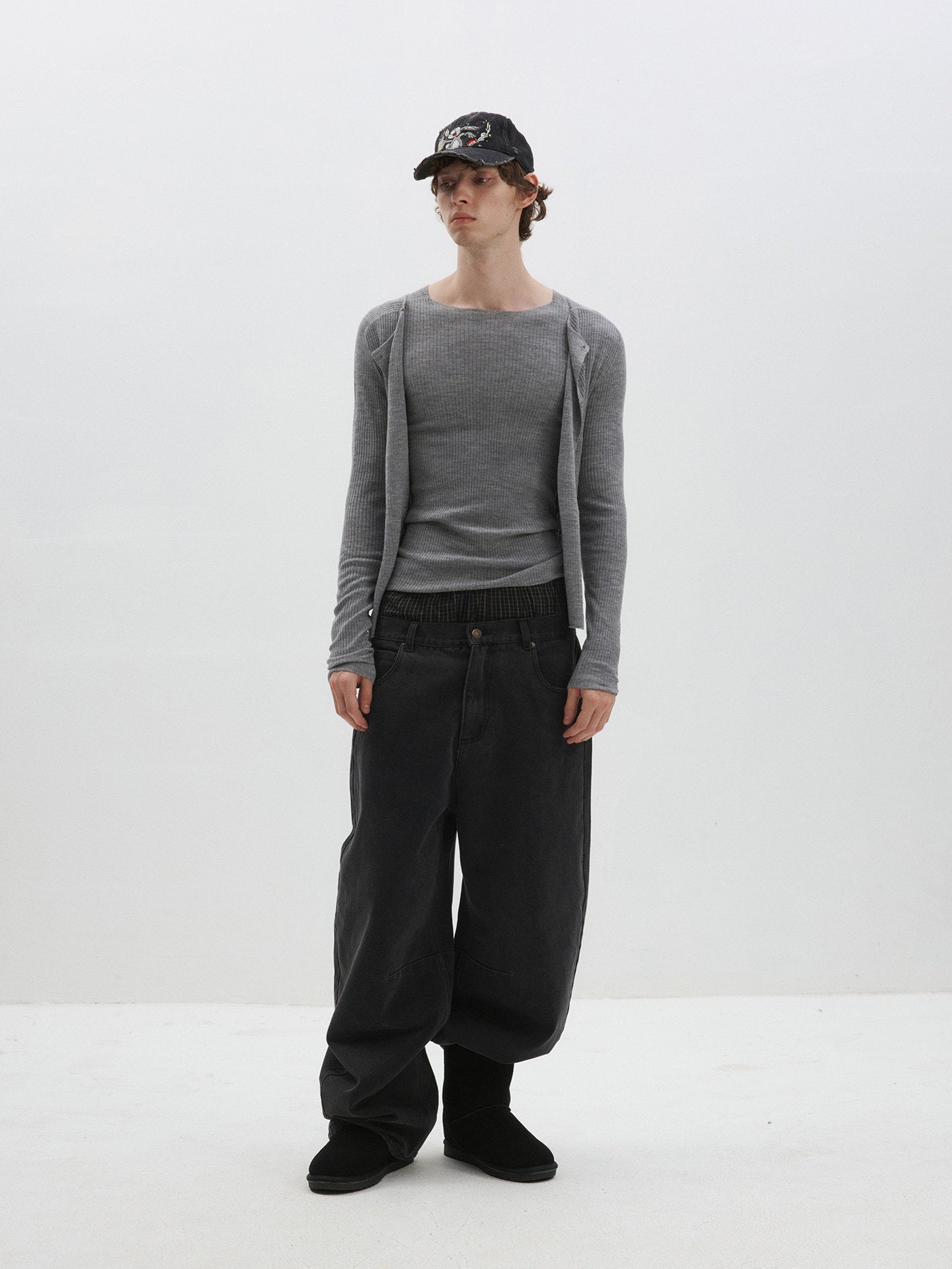 Layered crew neck long sleeve T-shirt